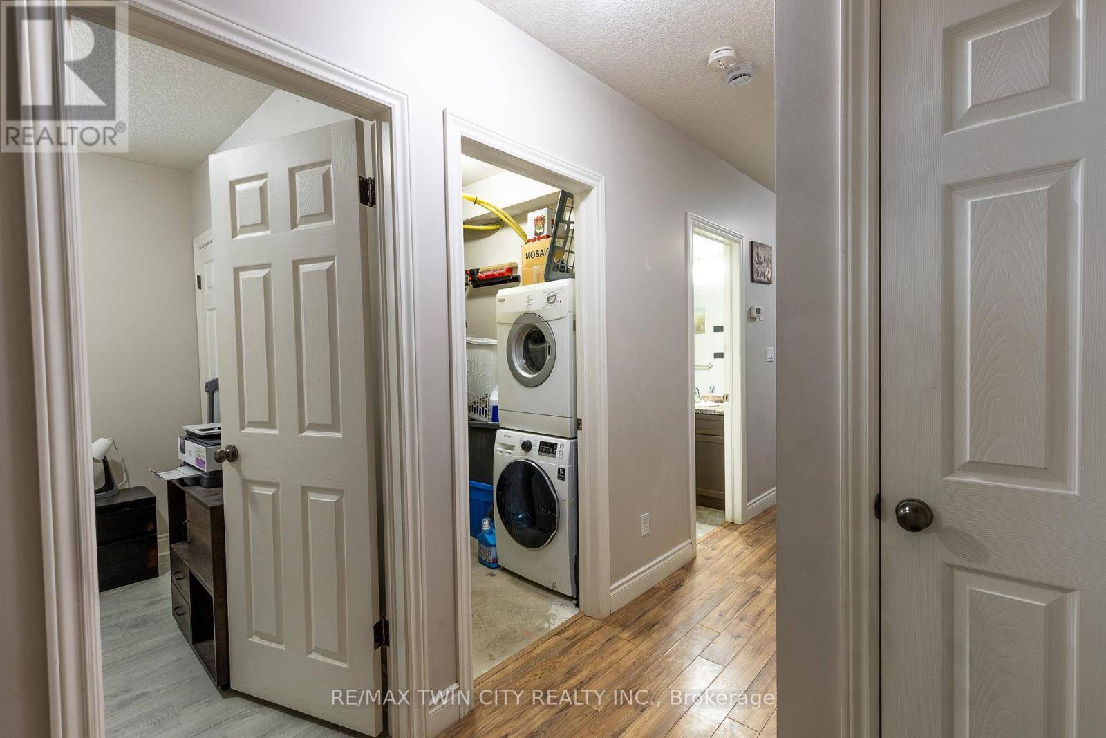 Kitchener, ON N2E0E3,38 Howe DR #6B