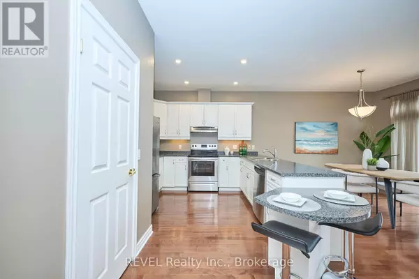 St. Catharines (port Dalhousie), ON L2N7S9,2-25 SCULLERS WAY