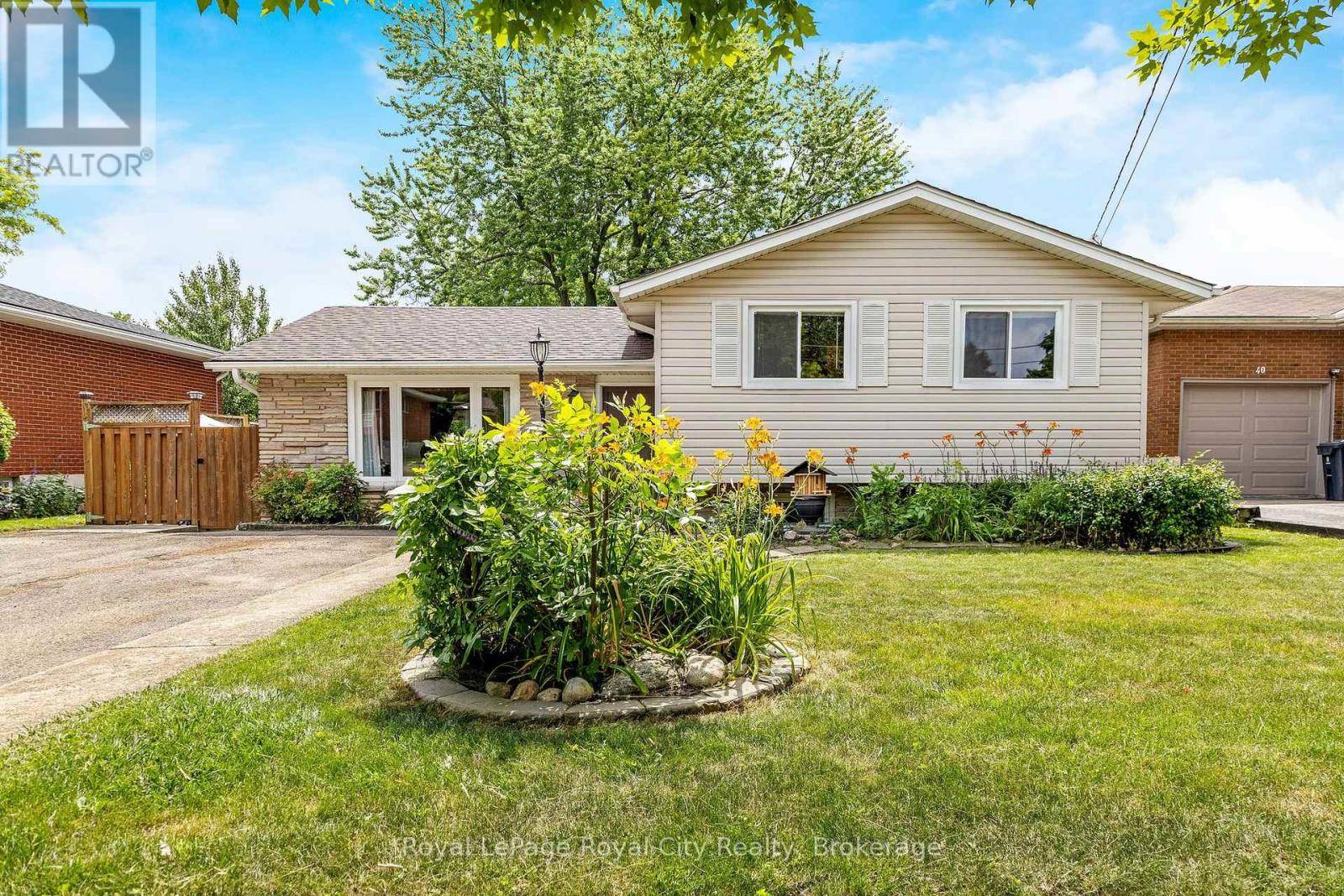 38 ALGOMA DRIVE, Guelph (victoria North), ON N1E1C7