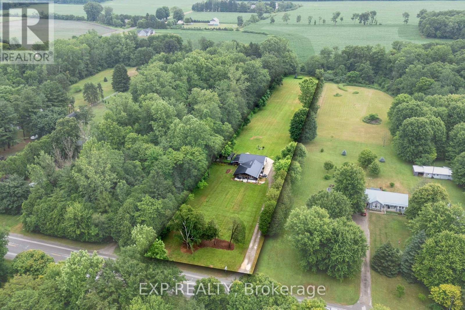 West Elgin (eagle), ON N0L2P0,9916 GRAHAM ROAD