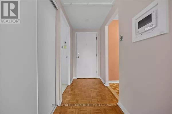 Ottawa, ON K1R7X2,556 Laurier AVE West #601