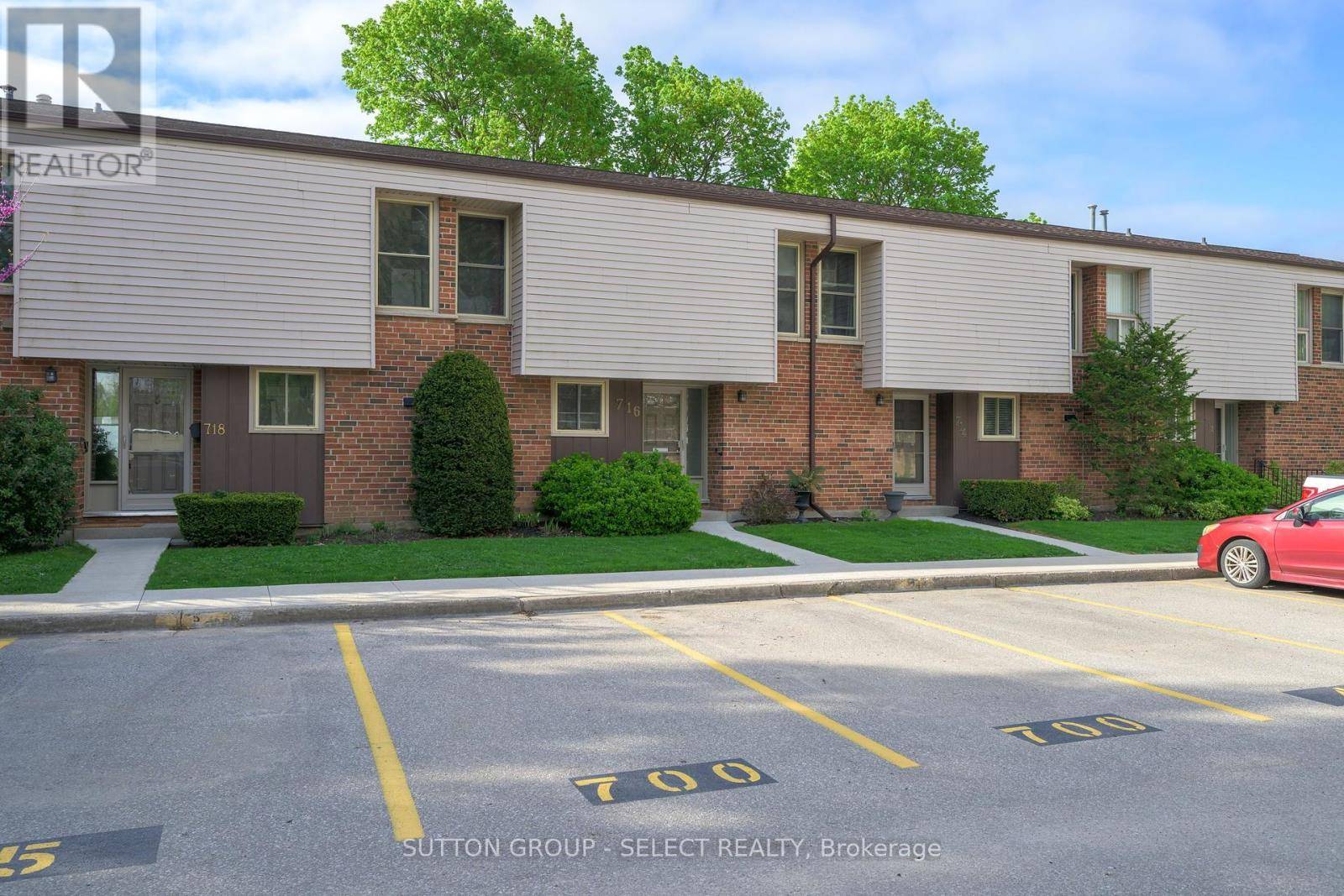 London North (north C), ON N5X2B9,716 FANSHAWE PARK ROAD E