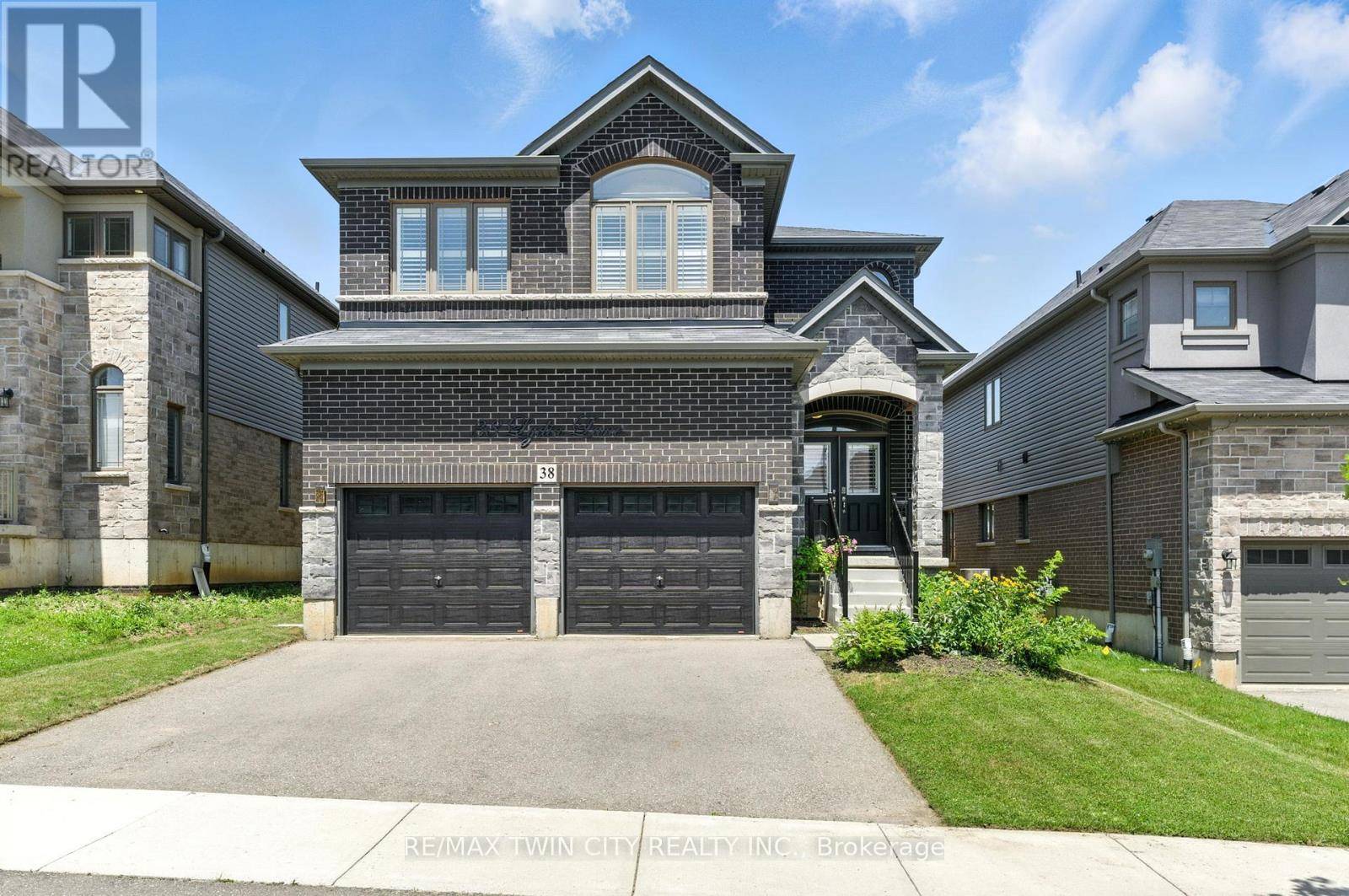 38 LYDIA LANE, Brant (paris), ON N3L0H5