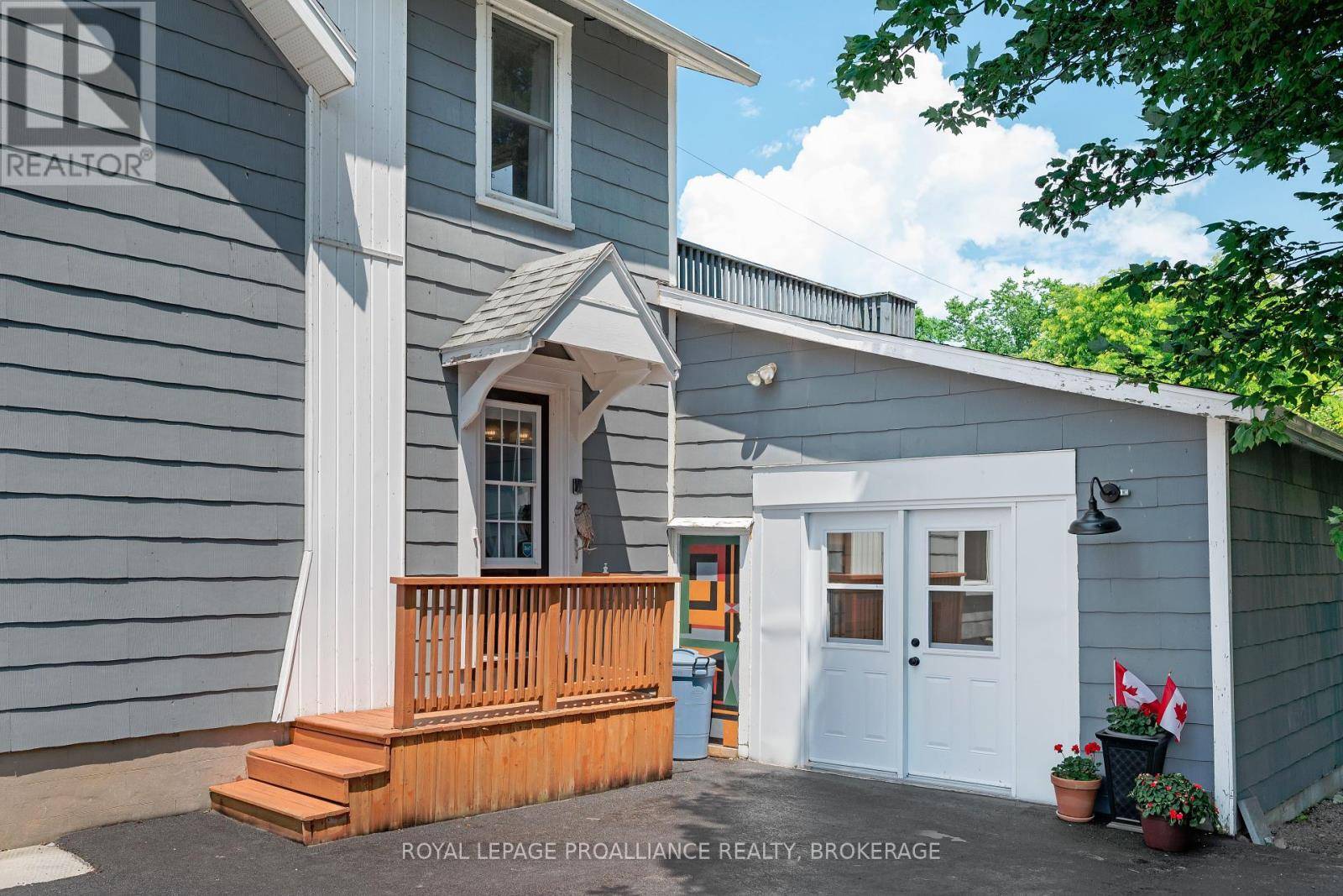 Gananoque, ON K7G1T4,515 WILLIAM STREET S