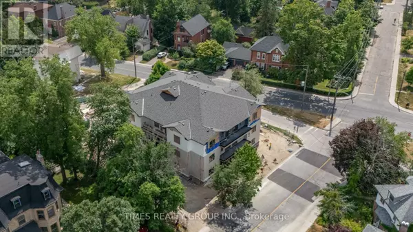 Peterborough (town Ward 3), ON K9H2M5,369 Hunter ST West #203