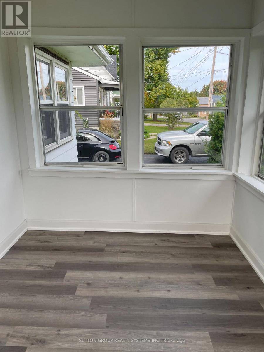 Brighton, ON K0K1H0,30 PERRY AVENUE