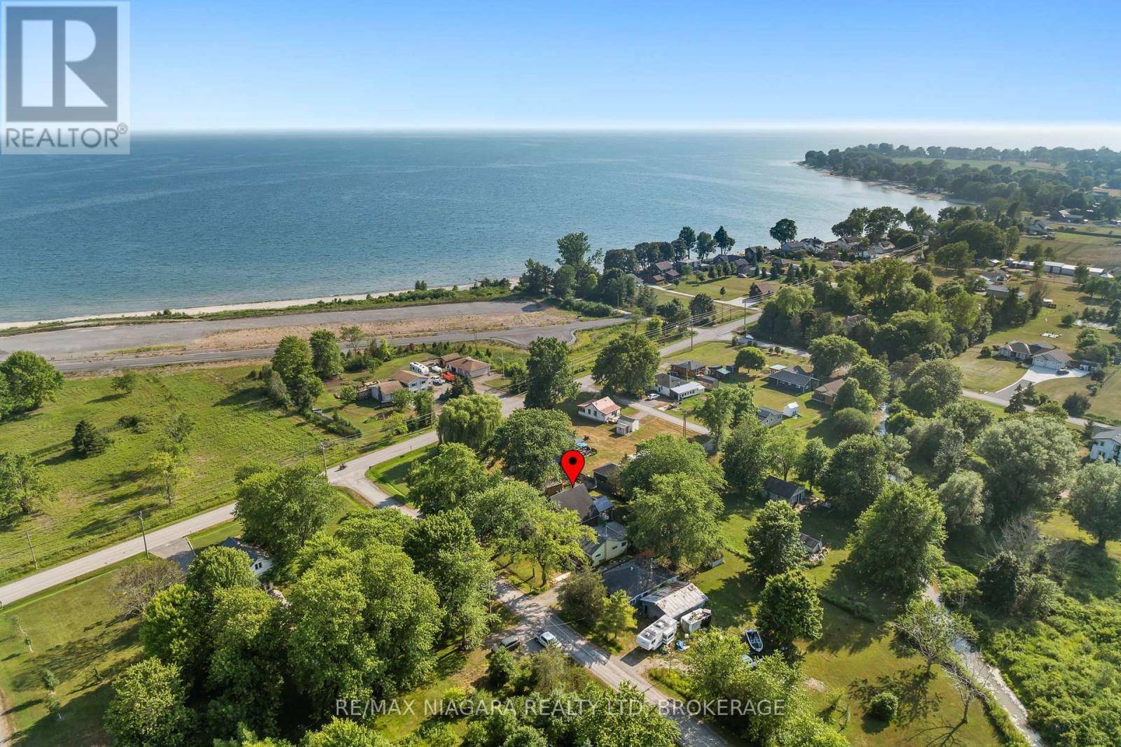 Wainfleet (lakeshore), ON L0S1V0,11748 SUMMERLAND AVENUE