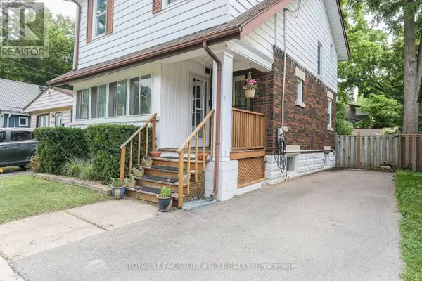 London South (south E), ON N6J2T2,8 CAWRSE STREET
