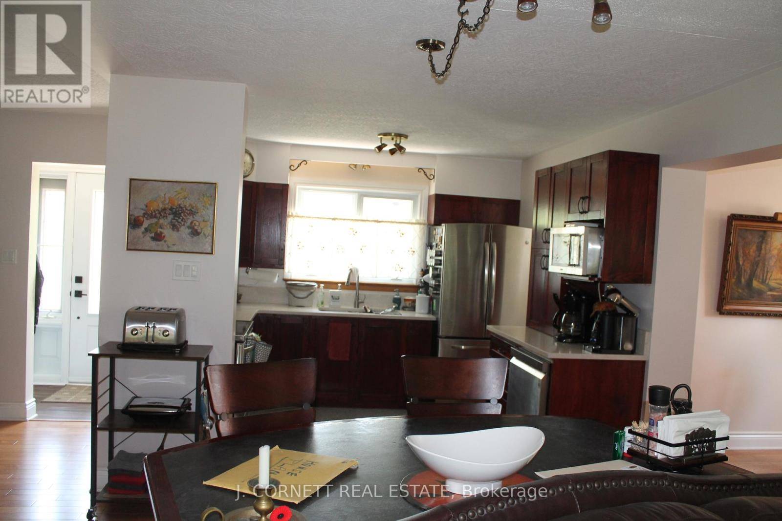 Cornwall, ON K6J2J9,1004 PESCOD AVENUE N