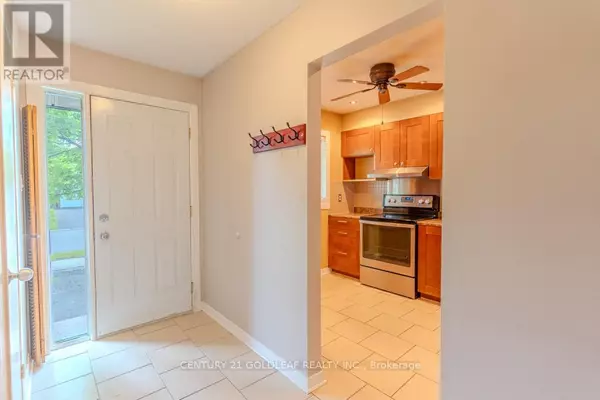 Ottawa, ON K1B5C8,1342 CEDARCROFT CRESCENT