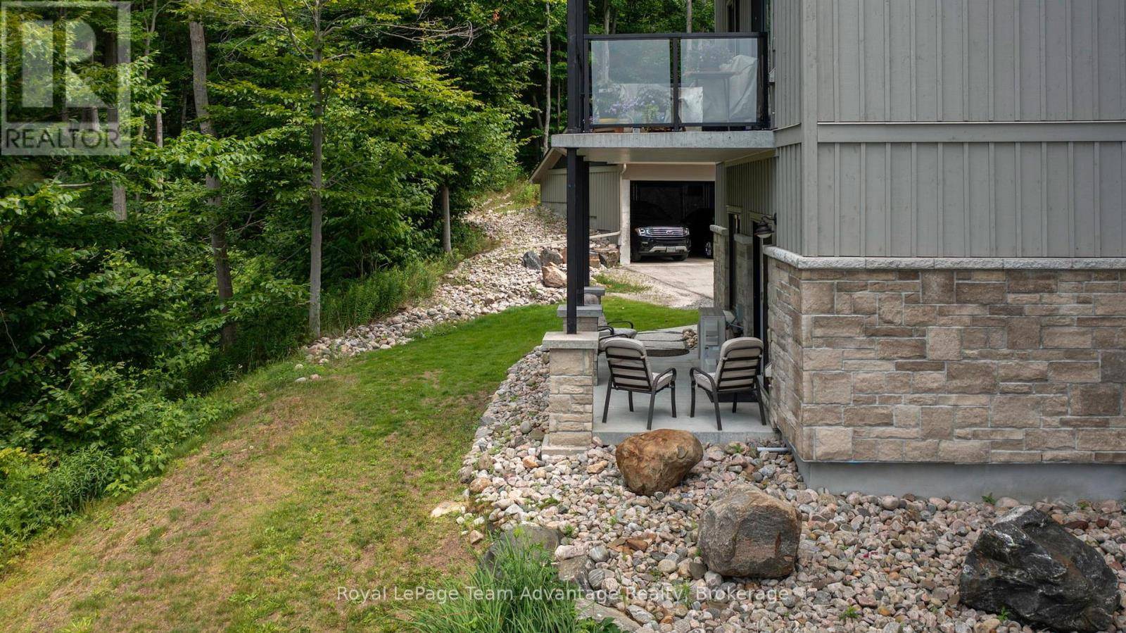 Parry Sound, ON P2A3B6,11c Salt Dock RD #108