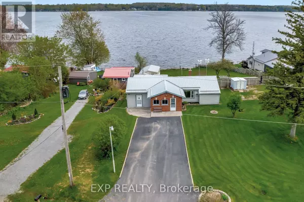 Prince Edward County (ameliasburg Ward), ON K0K1T0,1083 LAKESIDE DRIVE