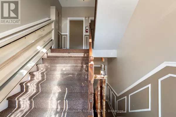 Ottawa, ON K4A0C3,70 Briargate Private #7