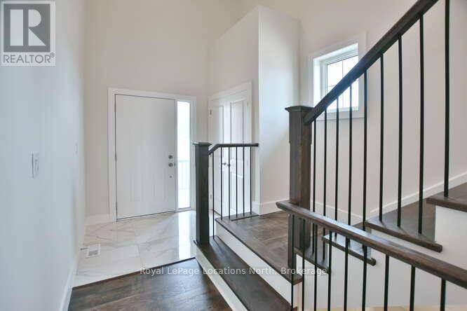 Blue Mountains, ON L9Y5L7,163 COURTLAND STREET