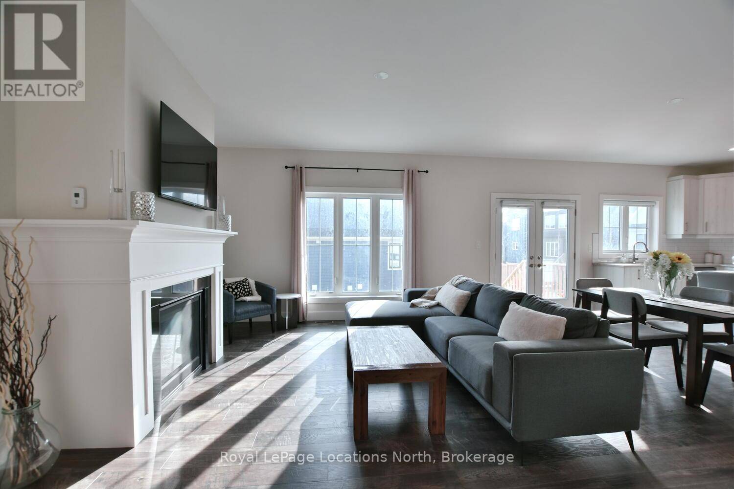 Blue Mountains, ON L9Y5L7,163 COURTLAND STREET