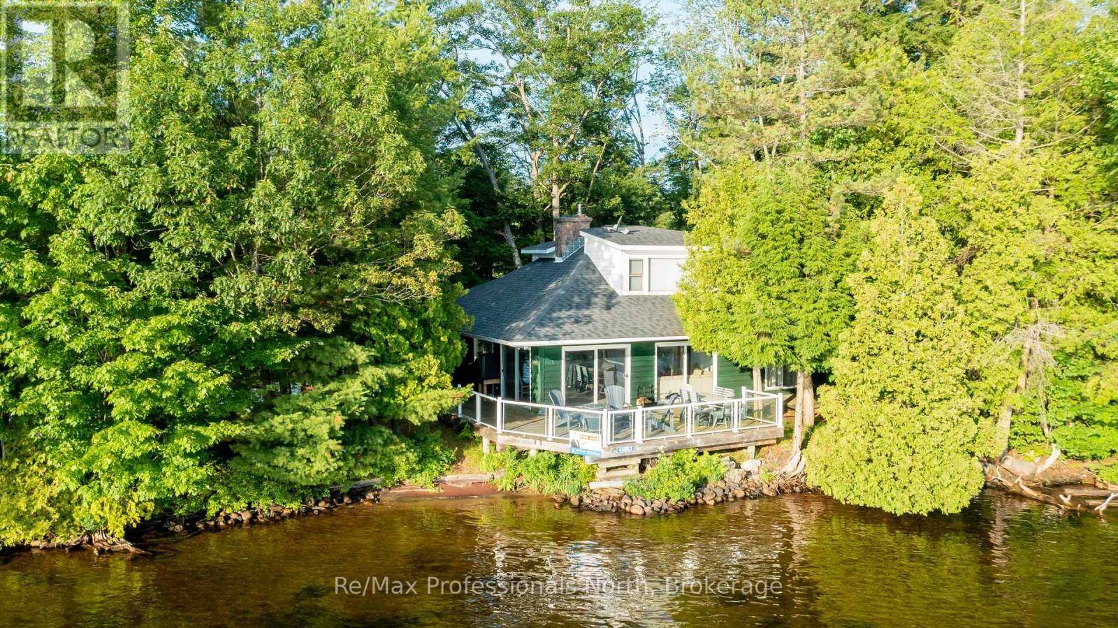 Gravenhurst (muskoka (s)), ON P1P1R1,3-4 MB HENRY ISLAND