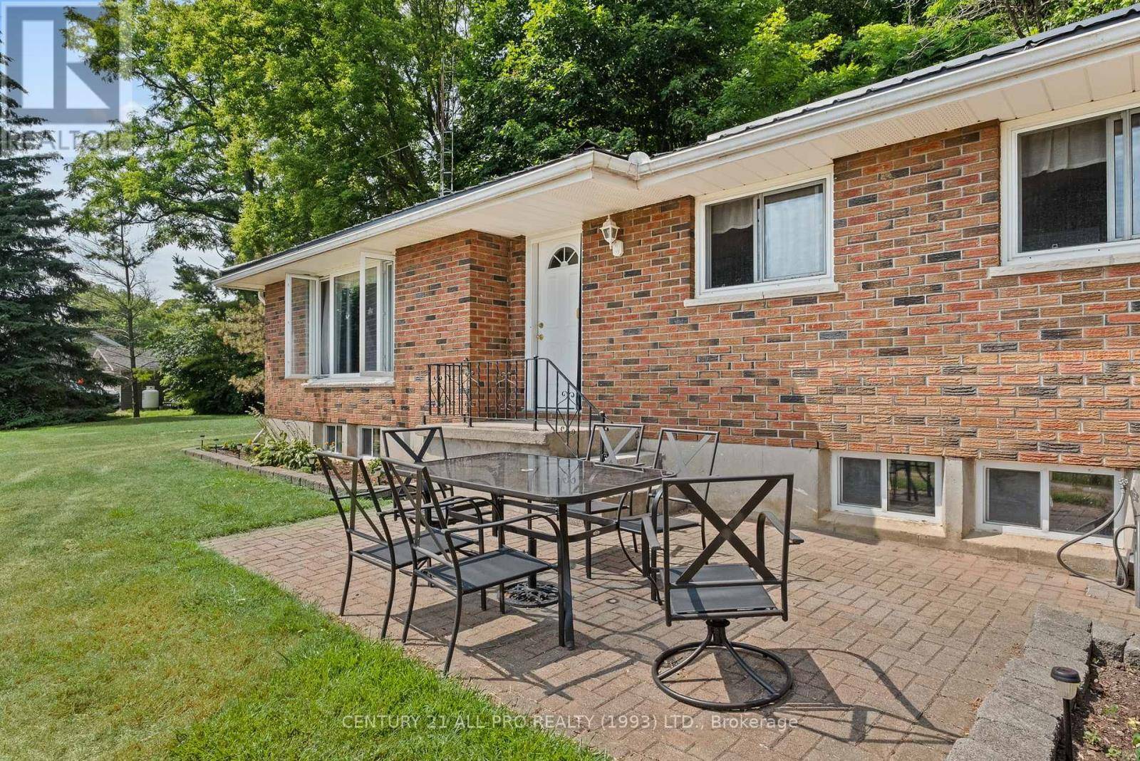 Alnwick/haldimand, ON K9A4J8,120 MASSEY ROAD