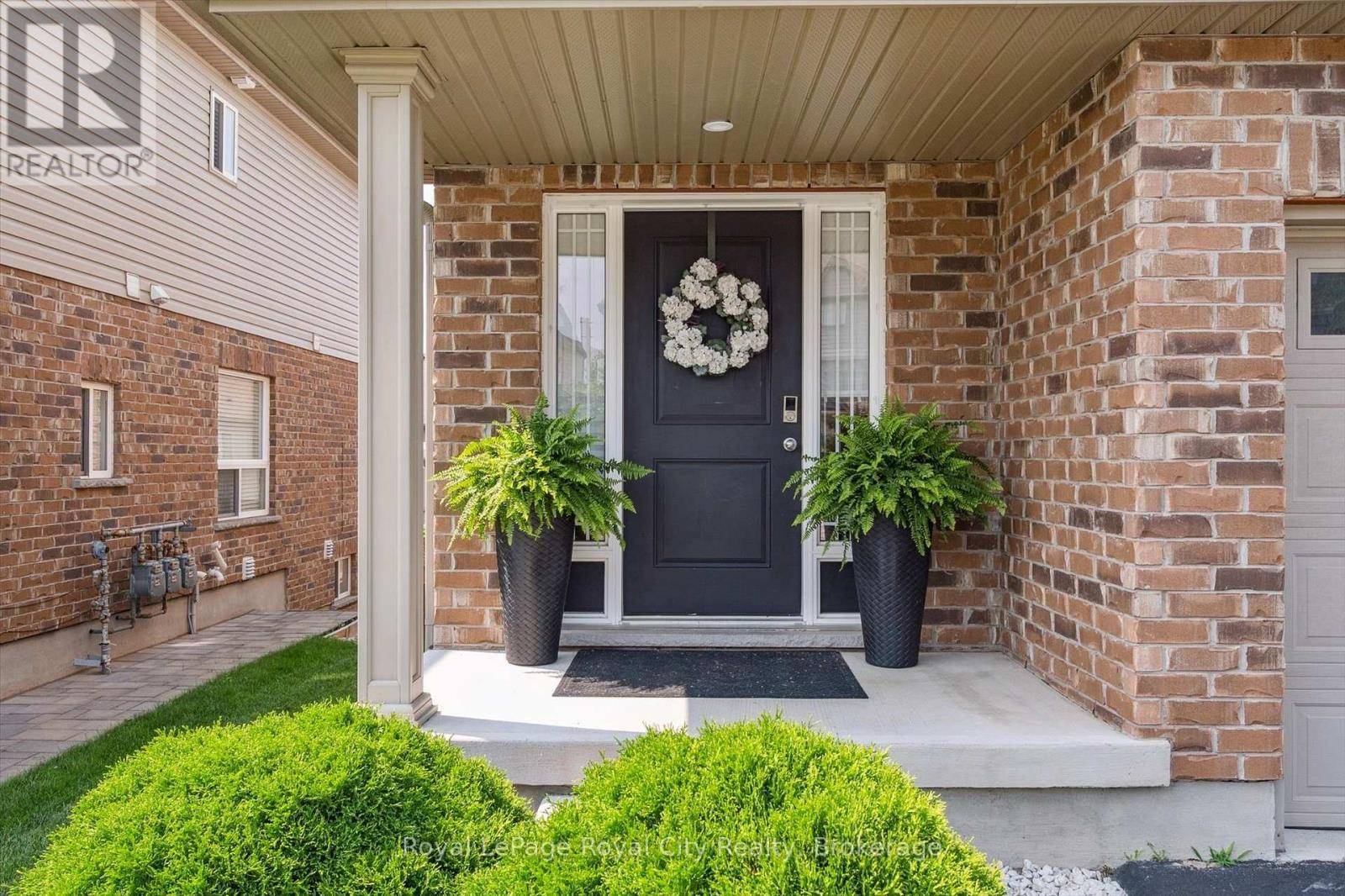 Guelph (grange Road), ON N1E0M4,32 JEFFREY DRIVE
