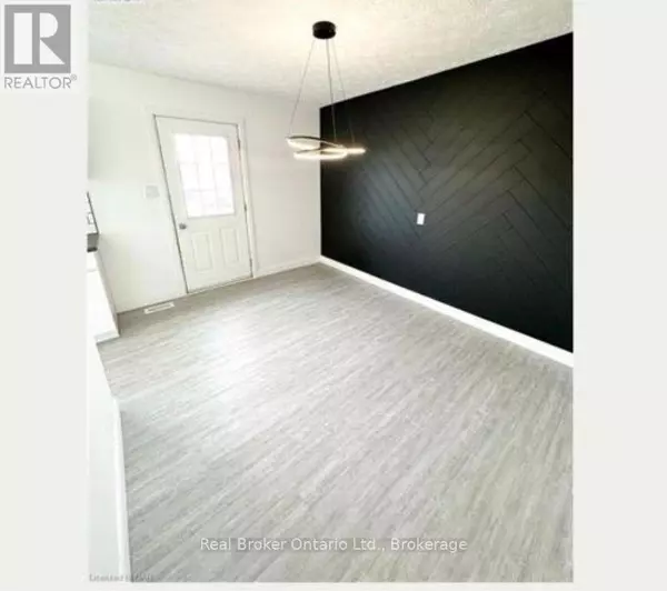 Fort Erie (central), ON L2A1W5,71 Hagey AVE #1