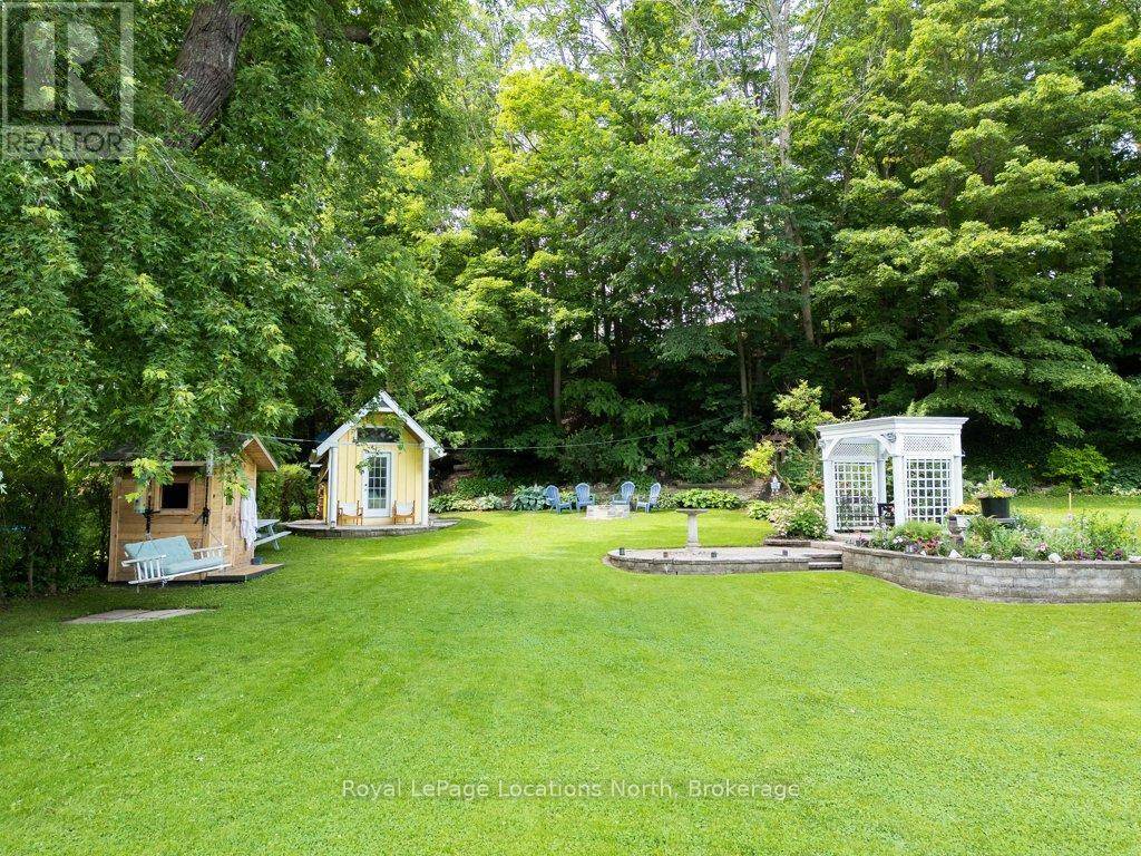 Meaford, ON N4L1E4,25 EDWIN STREET W