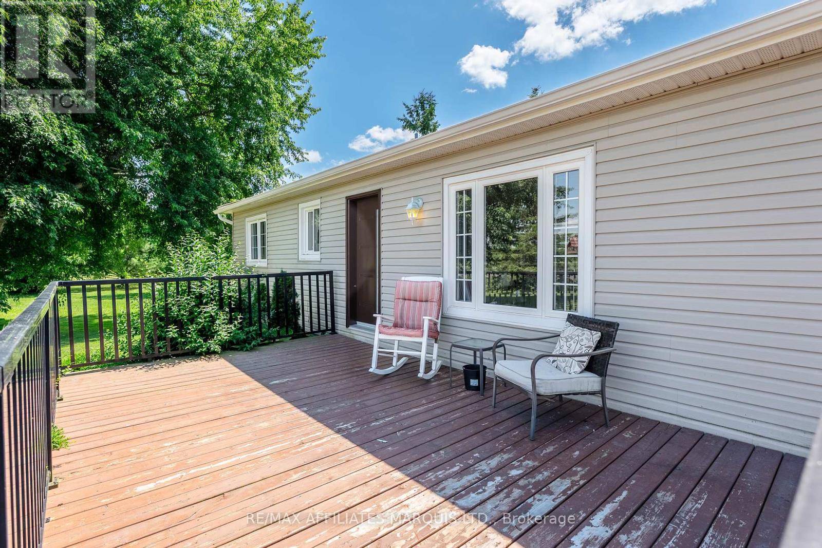 South Glengarry, ON K0C2J0,5058 JOHNSON ROAD