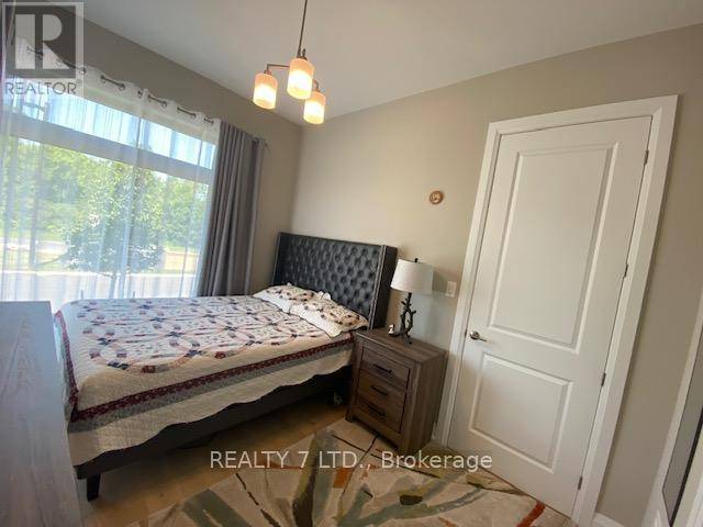 Niagara Falls (chippawa), ON L2G0Z5,9150 Willoughby DR #40