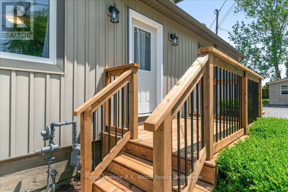 Bayham (straffordville), ON N0J1Y0,55541 MAIN STREET