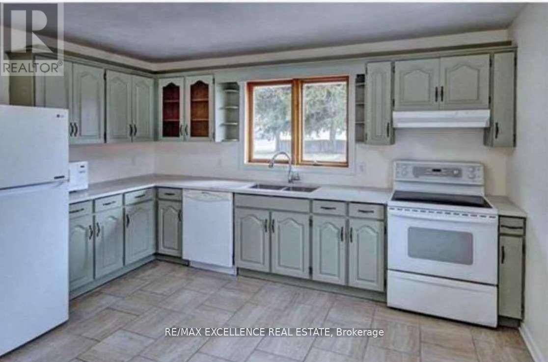 London East (east H), ON N5W2P9,1595 BORDEN STREET