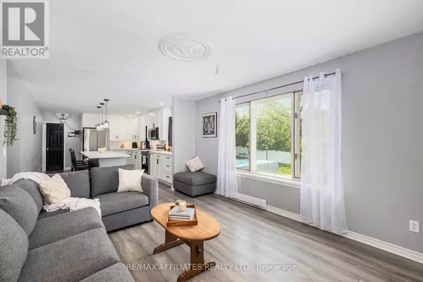 Smiths Falls, ON K7A1R8,47 GLADSTONE AVENUE