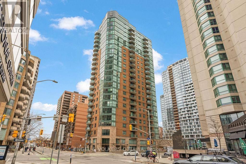 445 Laurier AVE West #1403, Ottawa, ON K1N6R4
