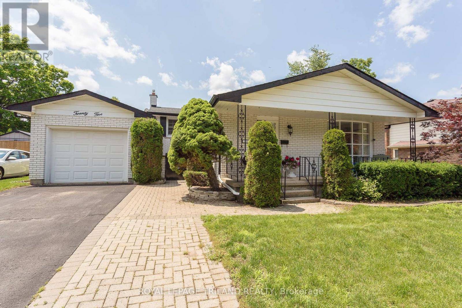 London South (south K), ON N6K2W9,25 BLUE RIDGE CRESCENT