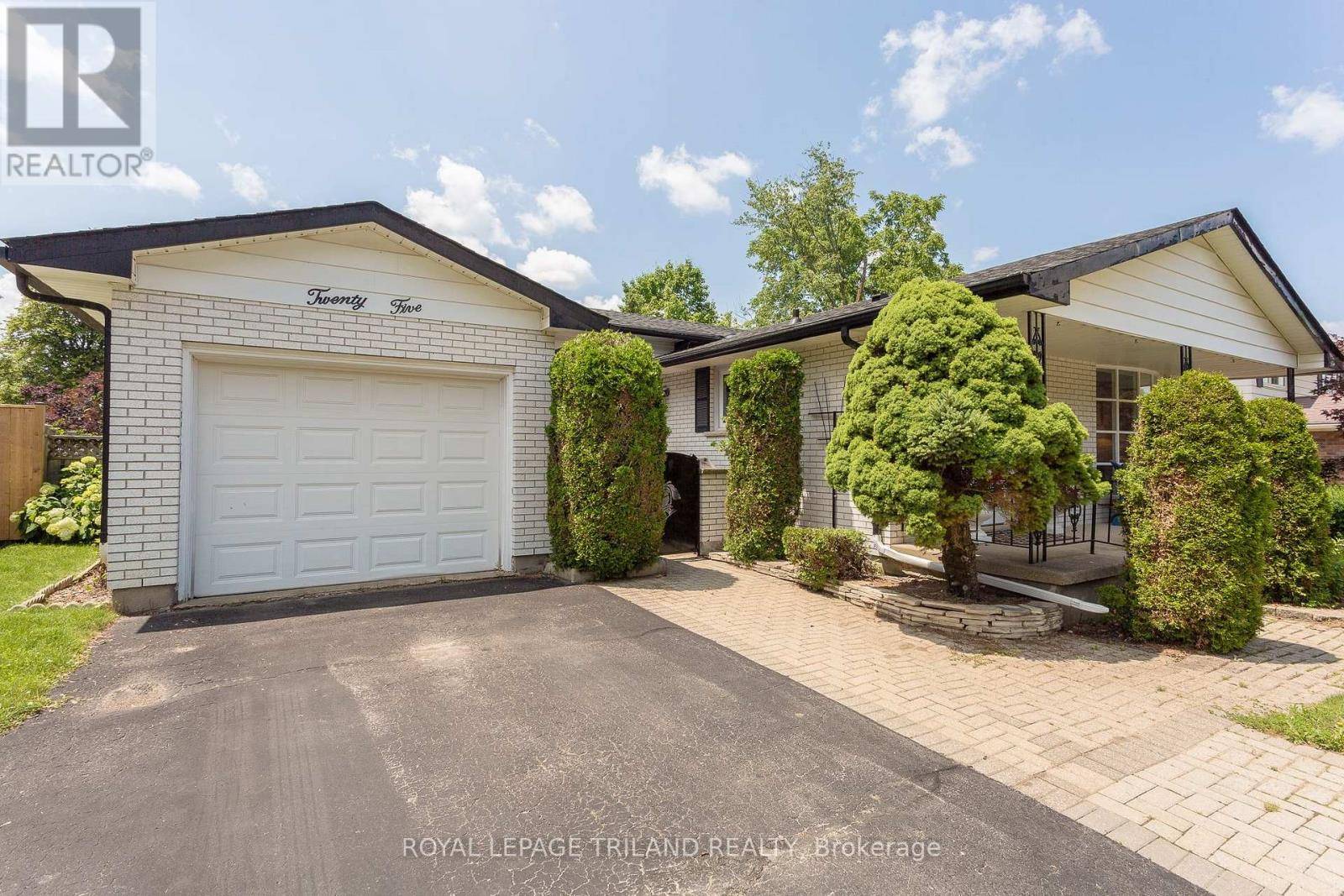 London South (south K), ON N6K2W9,25 BLUE RIDGE CRESCENT
