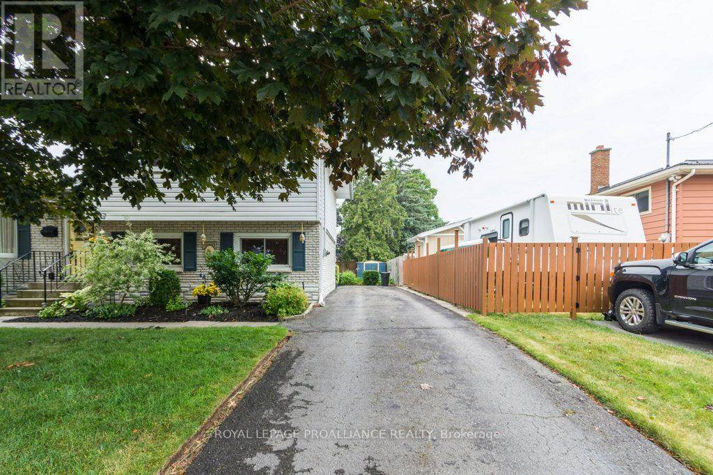 Belleville (belleville Ward), ON K8P4P6,50 MARSH DRIVE
