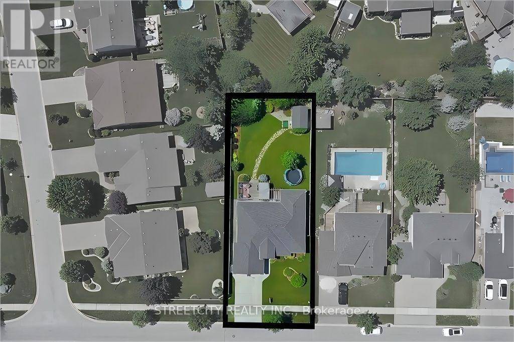 London North (north R), ON N6G5G2,1861 LOUISE BOULEVARD