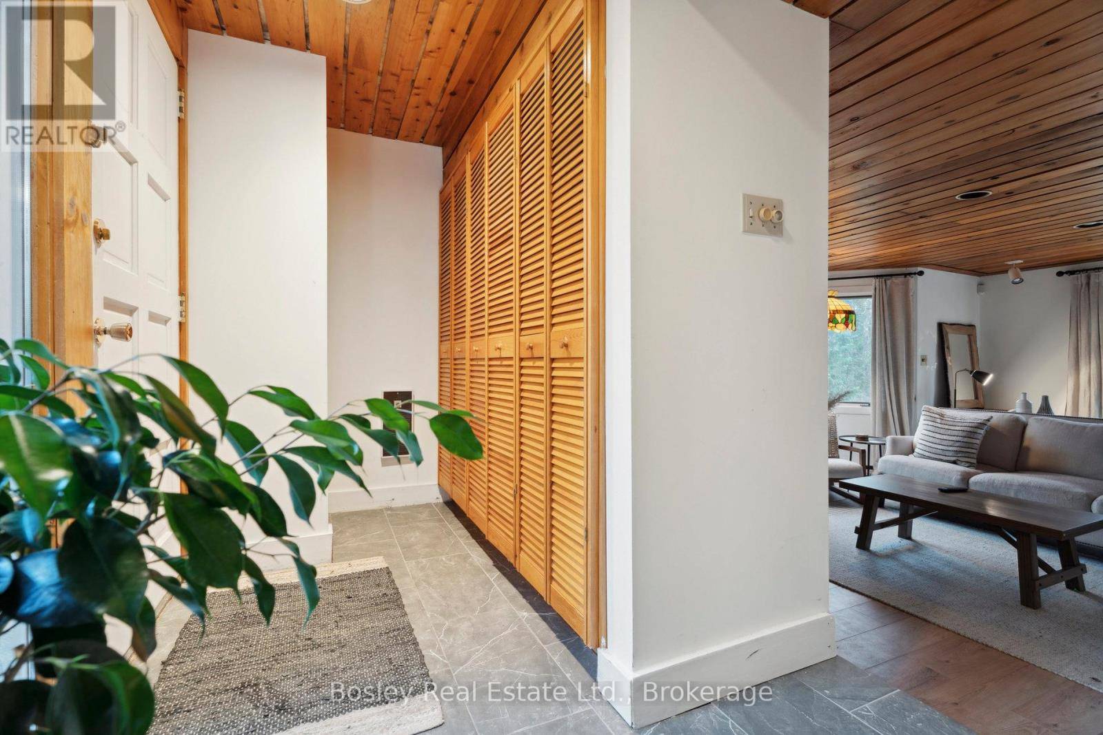 Blue Mountains, ON L9Y0S6,101 ST MORITZ CRESCENT