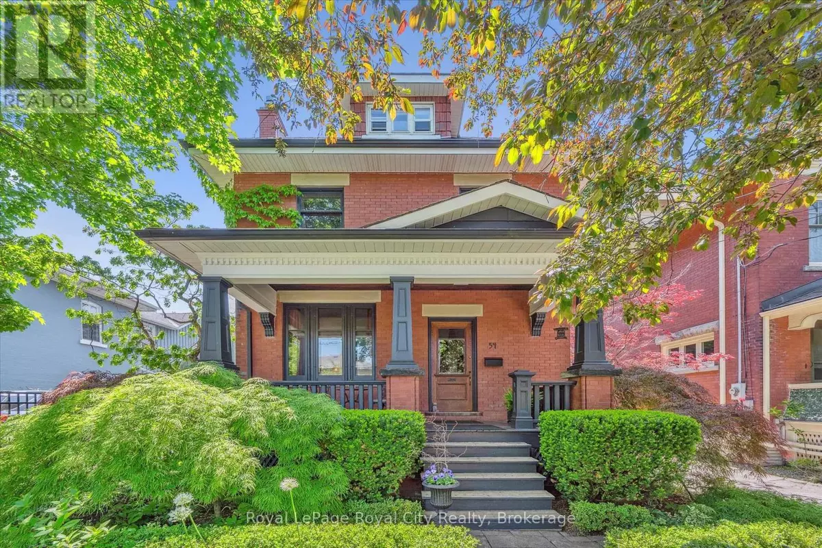 Guelph (downtown), ON N1H5G5,54 CLINTON STREET