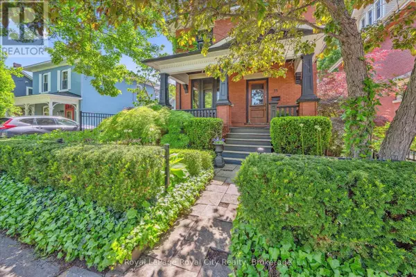 Guelph (downtown), ON N1H5G5,54 CLINTON STREET