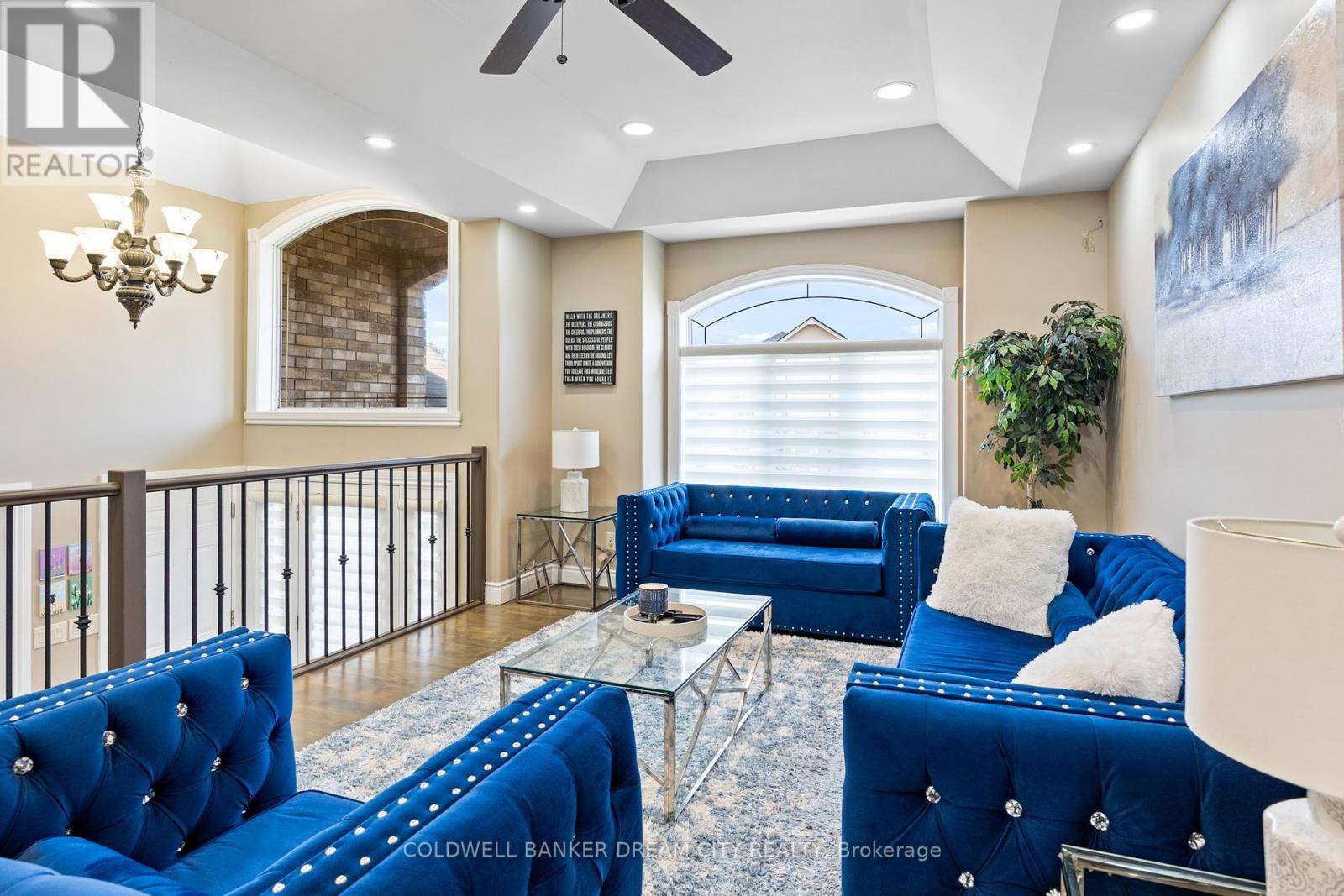 Lakeshore, ON N9K1E2,239 BRANTON CRESCENT