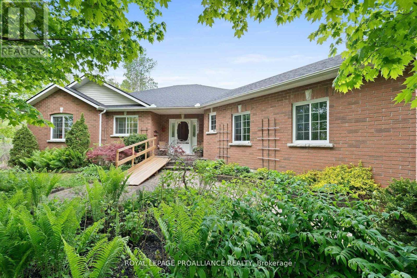 Brighton, ON K0K1H0,252 BULLIS ROAD