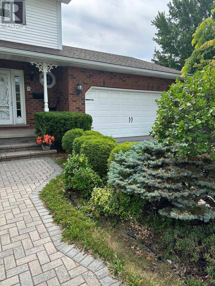 Fort Erie (ridgeway), ON L0S1N0,430 GORHAM RD ROAD