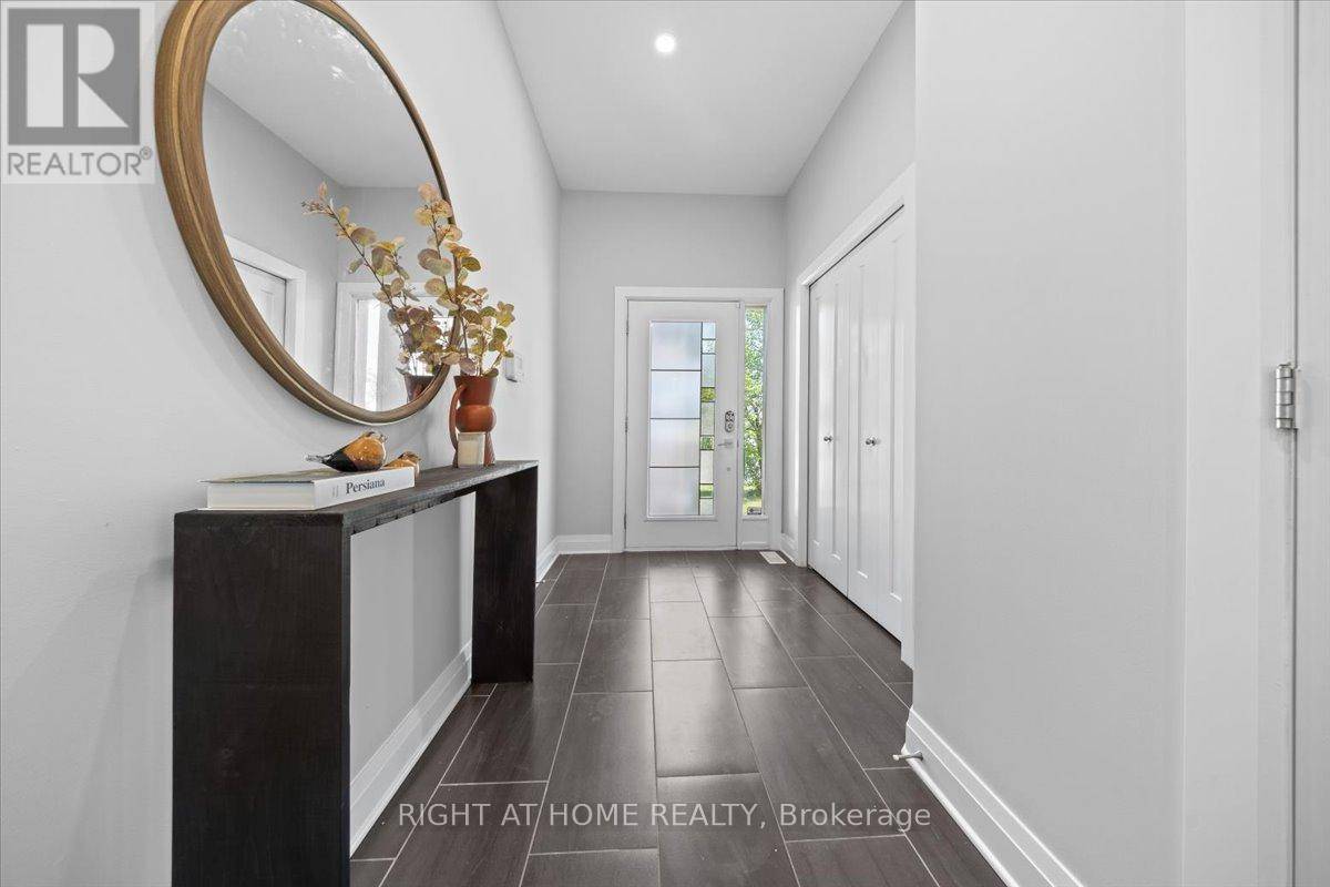 Ottawa, ON K1T0K2,601 WILLOWMERE WAY