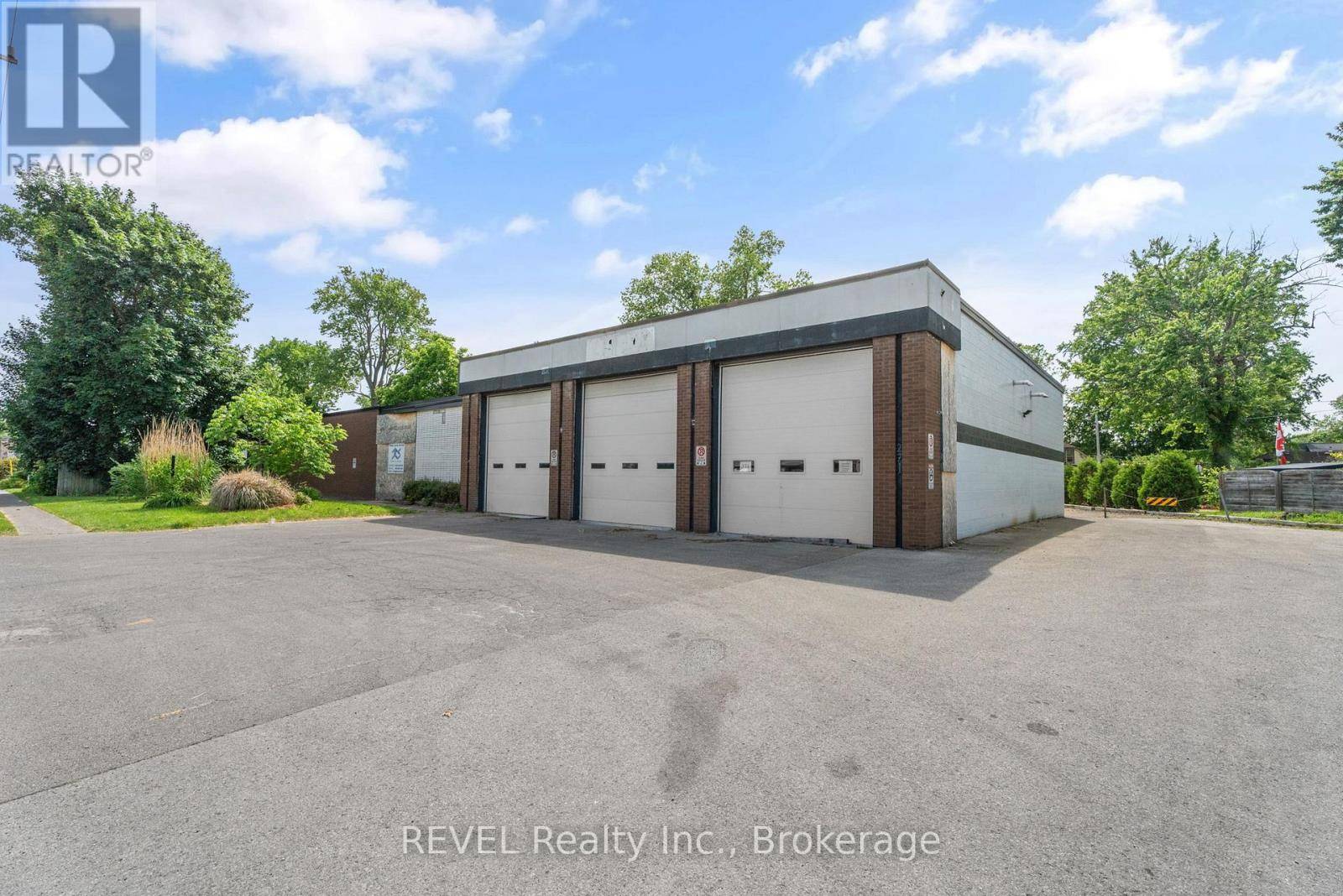 Fort Erie (crystal Beach), ON L0S1B0,271 RIDGEWAY ROAD