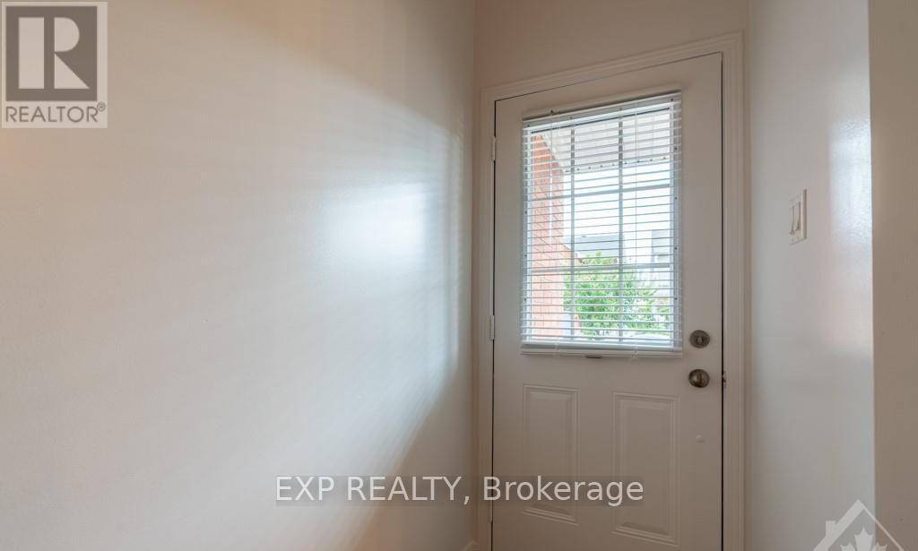 Ottawa, ON K1T0H9,282 MACOUN CIRCLE