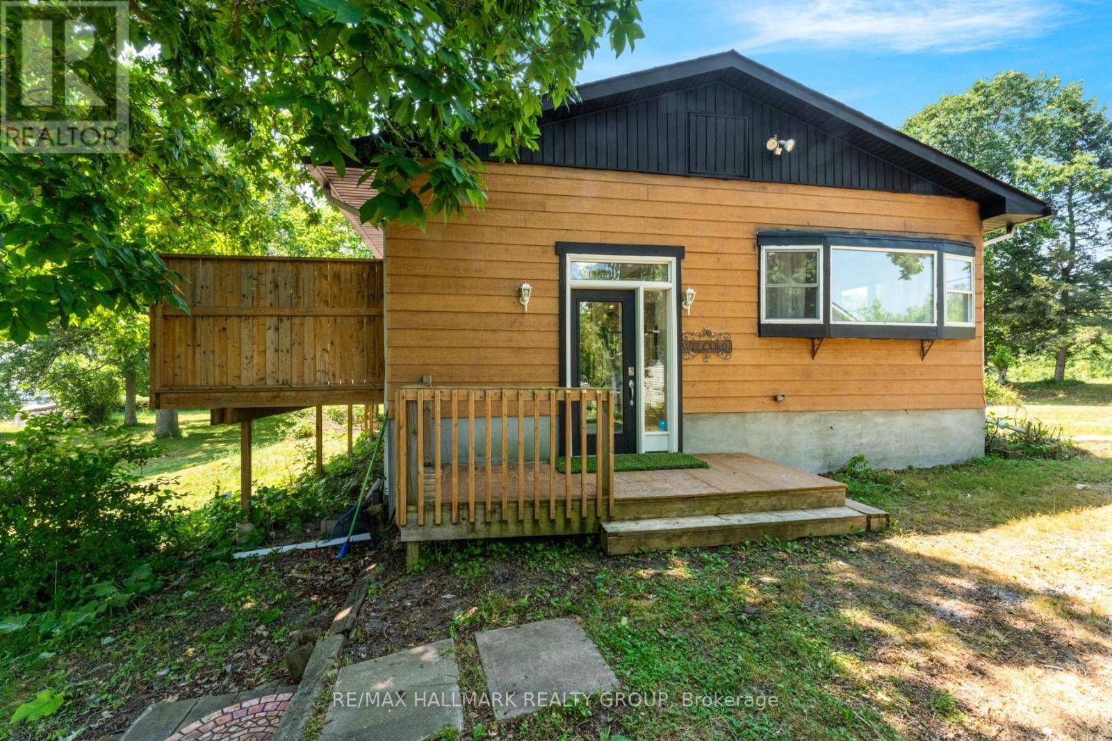 225 JOHNSON BAY LANE, Frontenac Islands (the Islands), ON K7G2V6