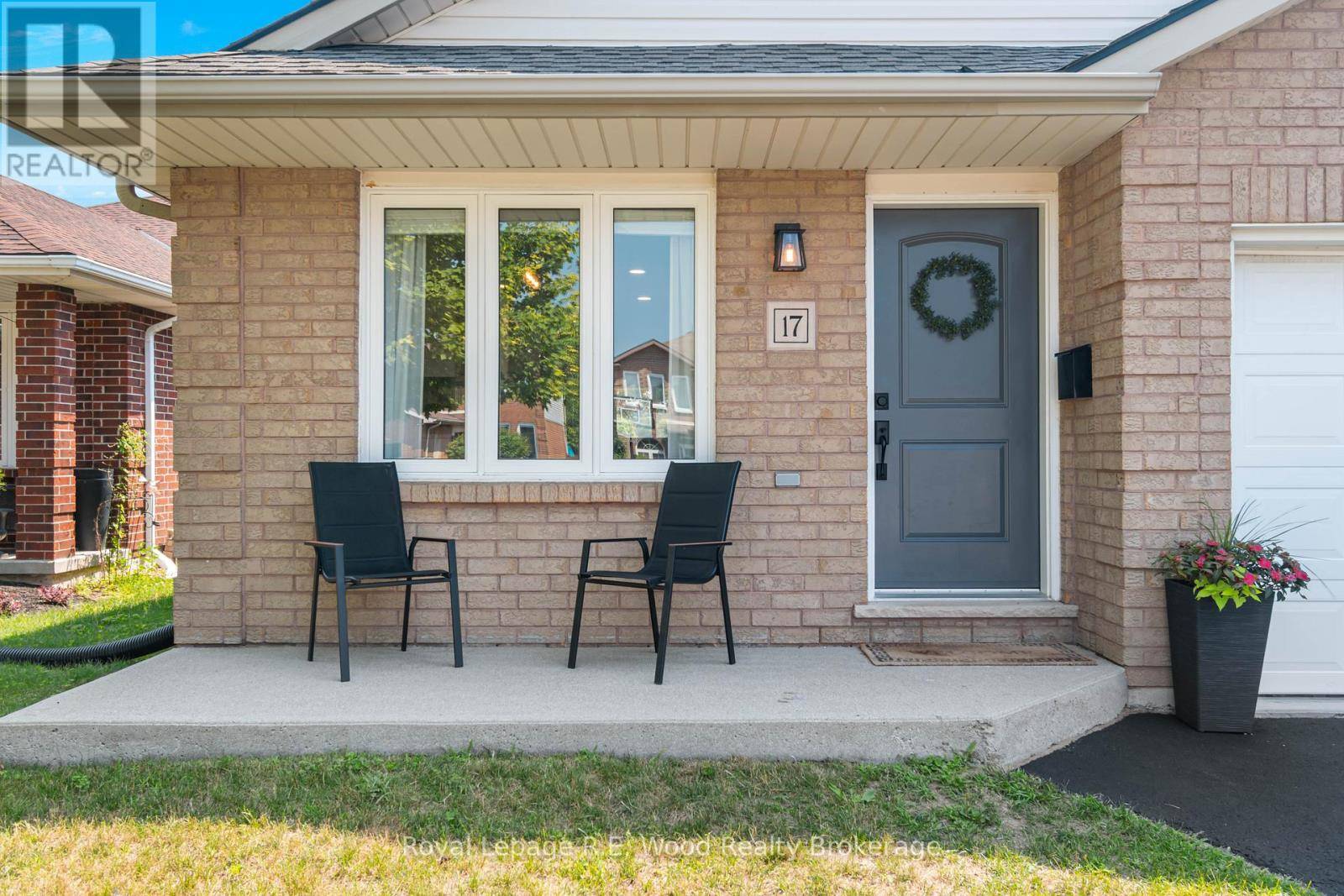 Tillsonburg, ON N4G5M3,17 KARA LANE