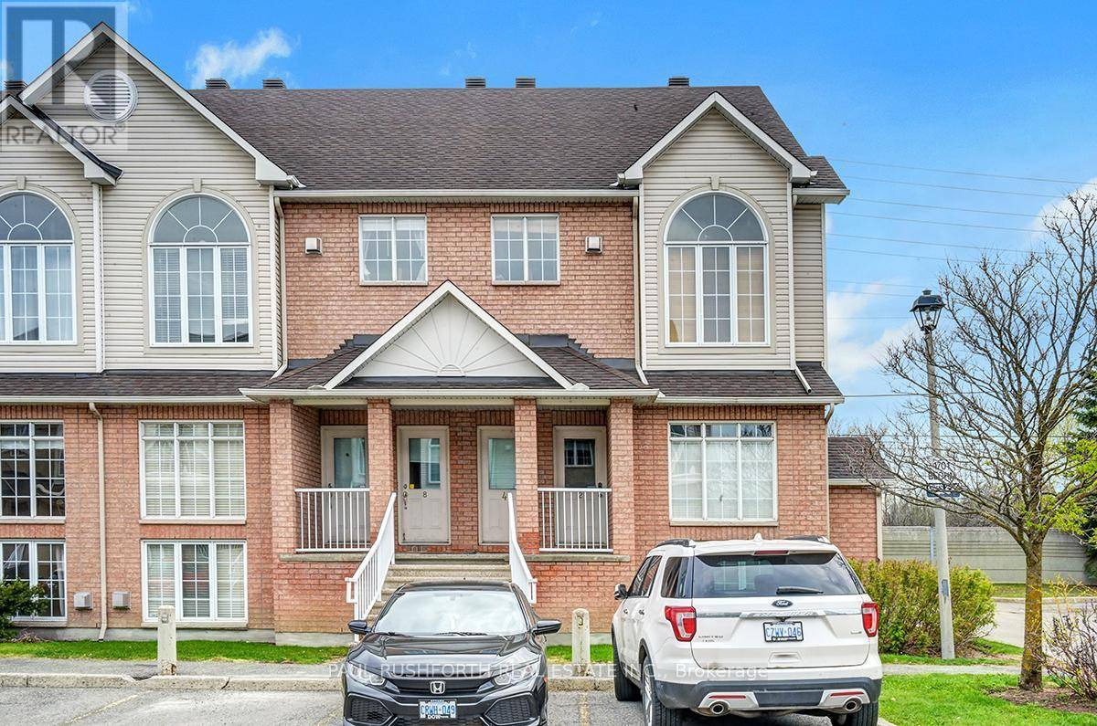 1701 Blohm DR #12, Ottawa, ON K1G6N6