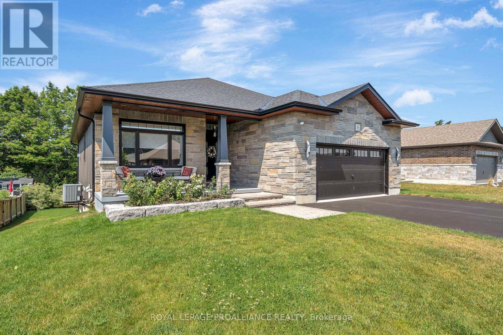Quinte West (murray Ward), ON K8V0G5,4 SPARTAN COURT