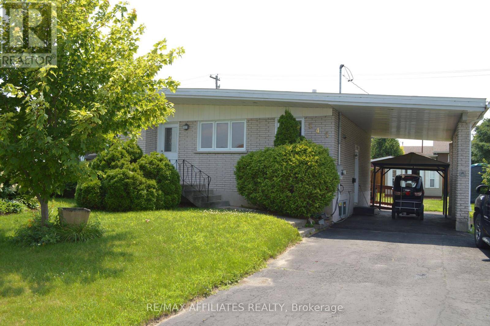 Hawkesbury, ON K6A2X7,545 GHISLAIN STREET