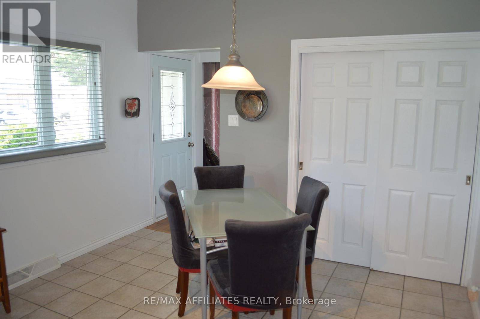 Hawkesbury, ON K6A2X7,545 GHISLAIN STREET