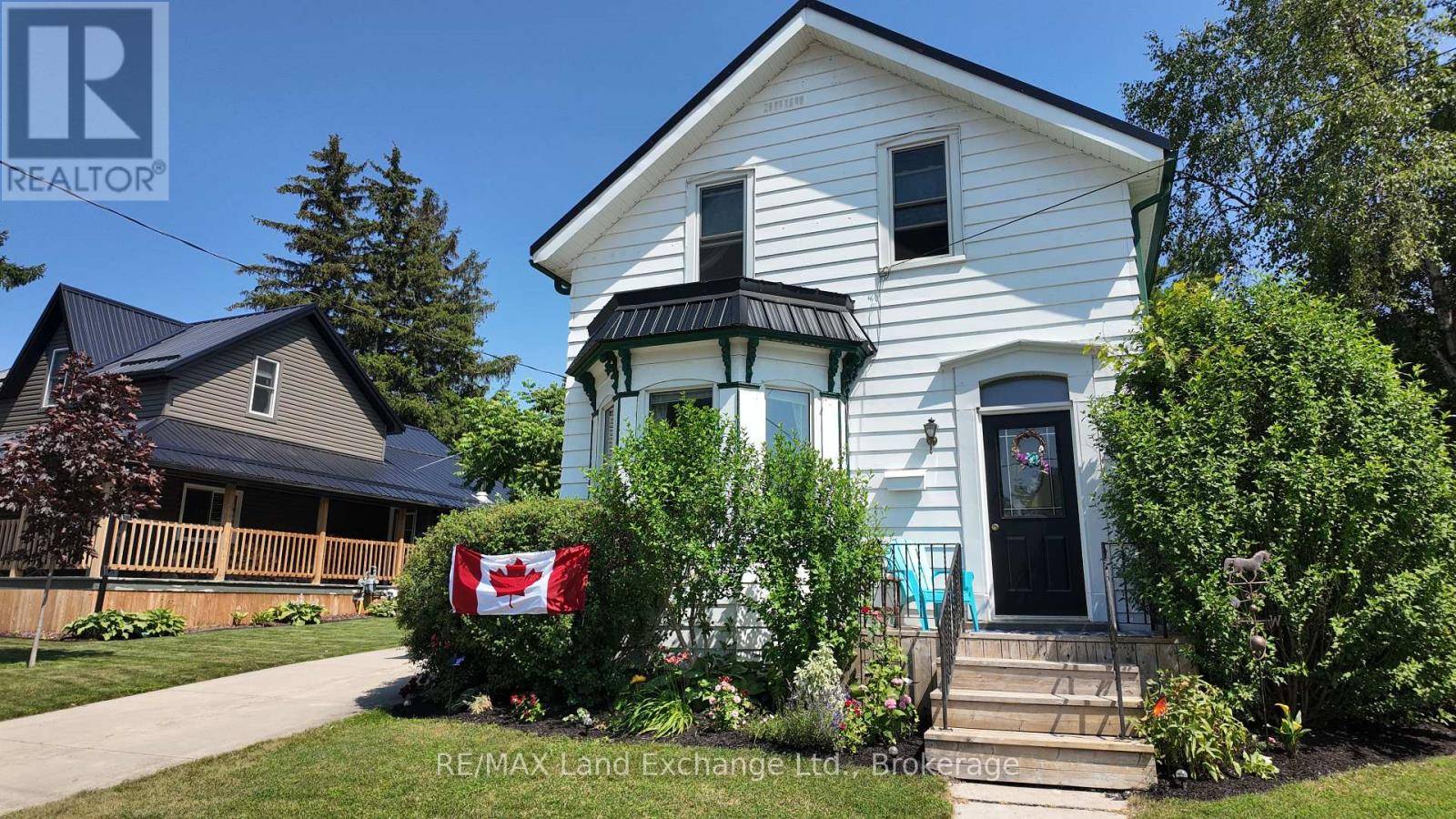 1049 QUEEN STREET, Kincardine, ON N2Z1E3